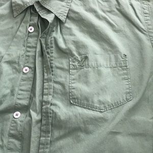 American eagle size m button down shirt